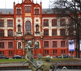 Rostock, Brunnen vor der Universität : Brunnen, Universität